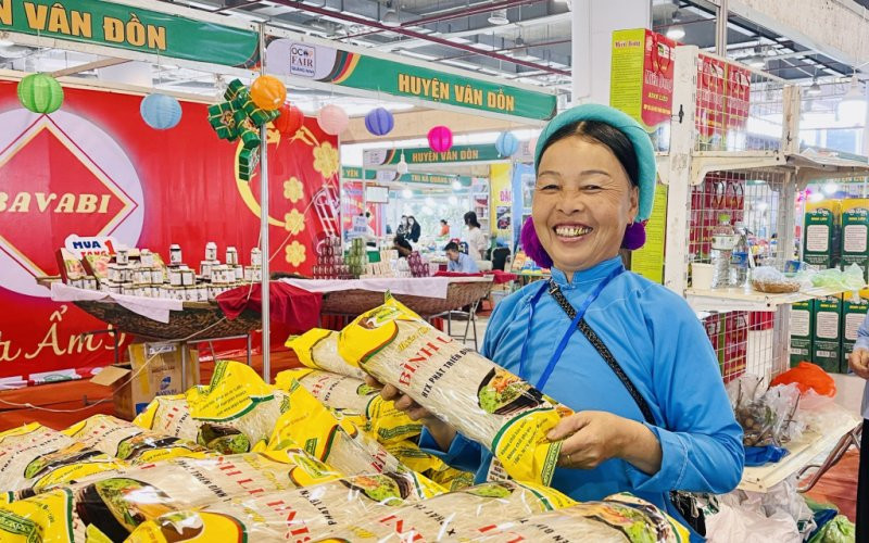 Quảng Ninh "Tinh Chỉnh" OCOP: Biến Đặc Sản Địa Phương Thành "Ngọc Thô" Chinh Phục Thị Trường