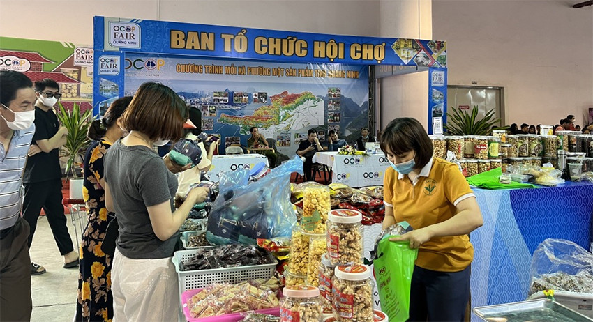 OCOP Quảng Ninh: "Nâng tầm" đặc sản địa phương, "vươn cánh" thị trường
