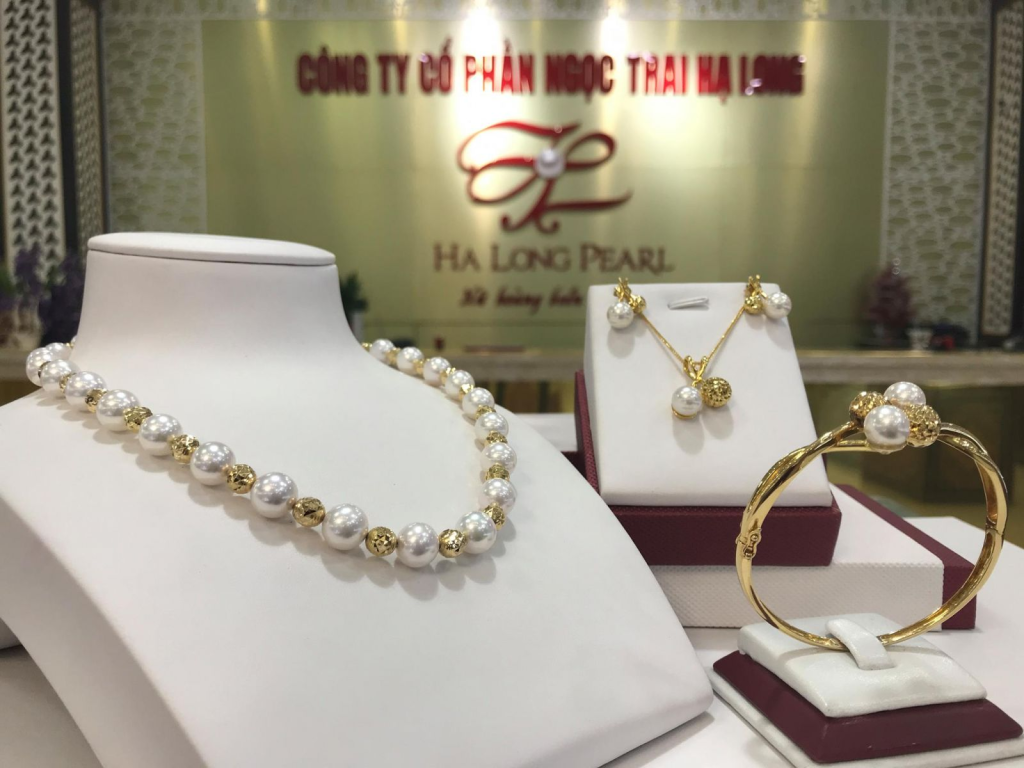 Ngọc trai Hạ Long: "Báu vật biển cả" vươn mình khẳng định vị thế - Từ OCOP đến "ngôi sao" quốc tế